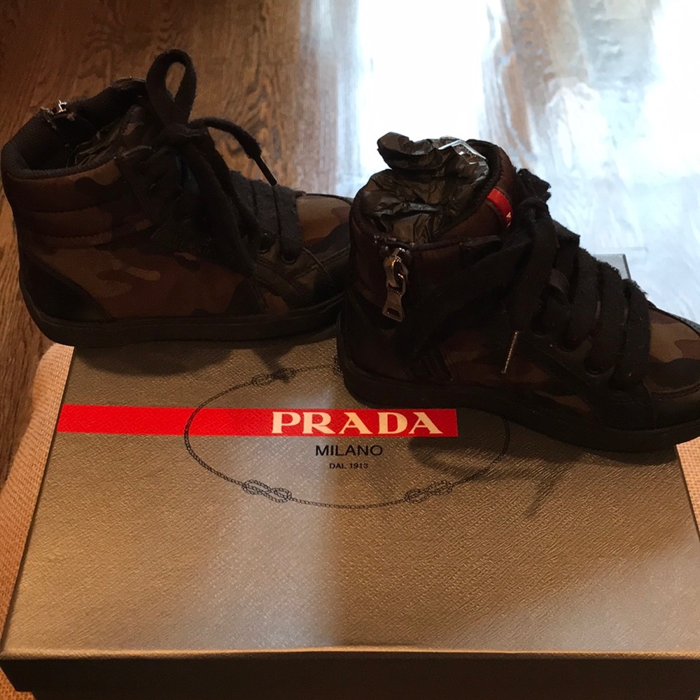 Boys toddler sneakers